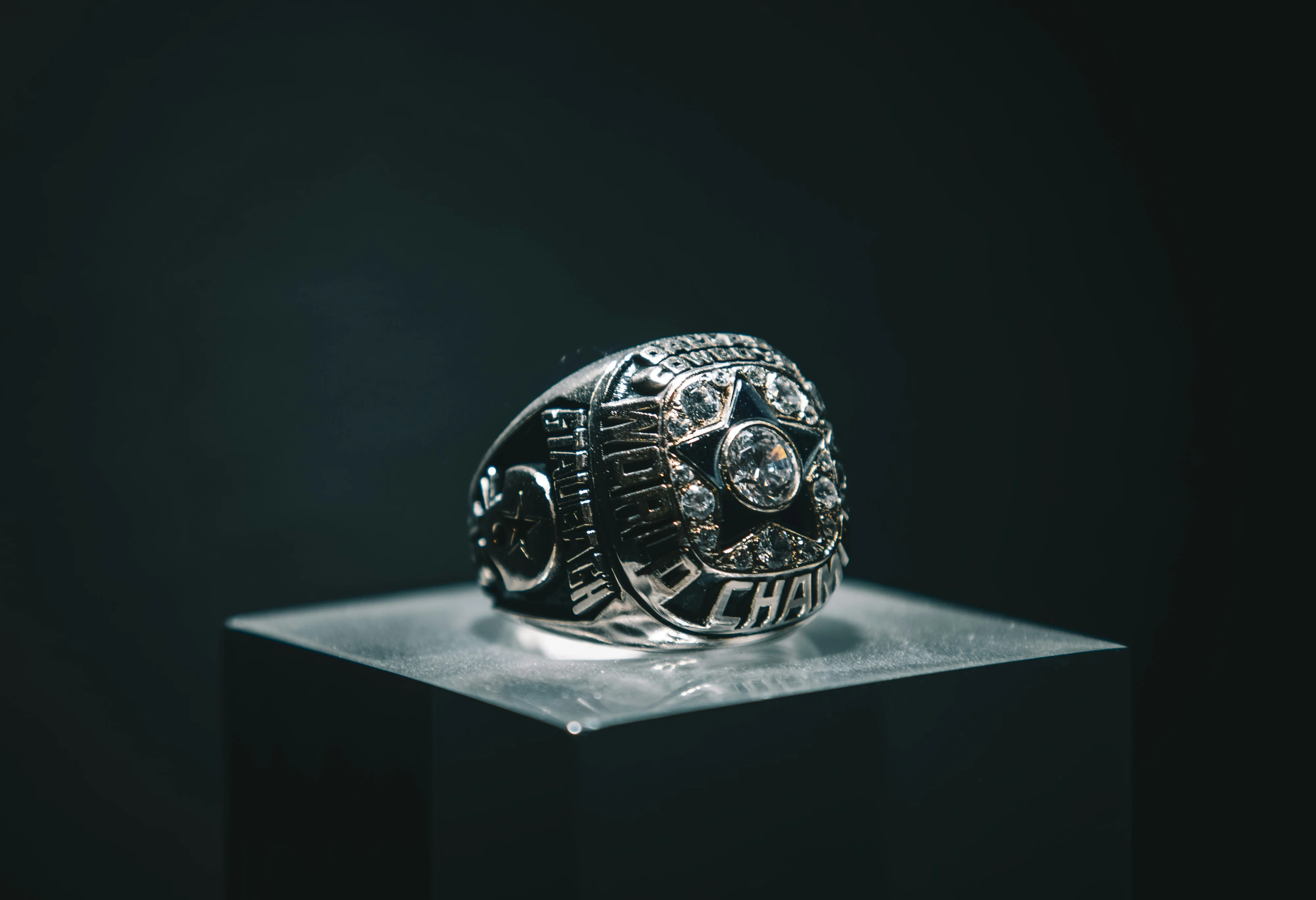 ring background image